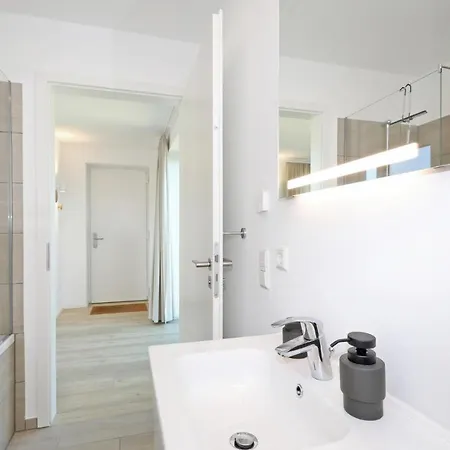 Nice In Lembruch-dmmer See With 2 Bedrooms, Wifi And Indoor Swimming Pool Lembruch
