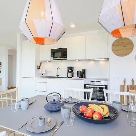 Nice In Lembruch-dmmer See With 2 Bedrooms, Wifi And Indoor Swimming Pool Lägenhet